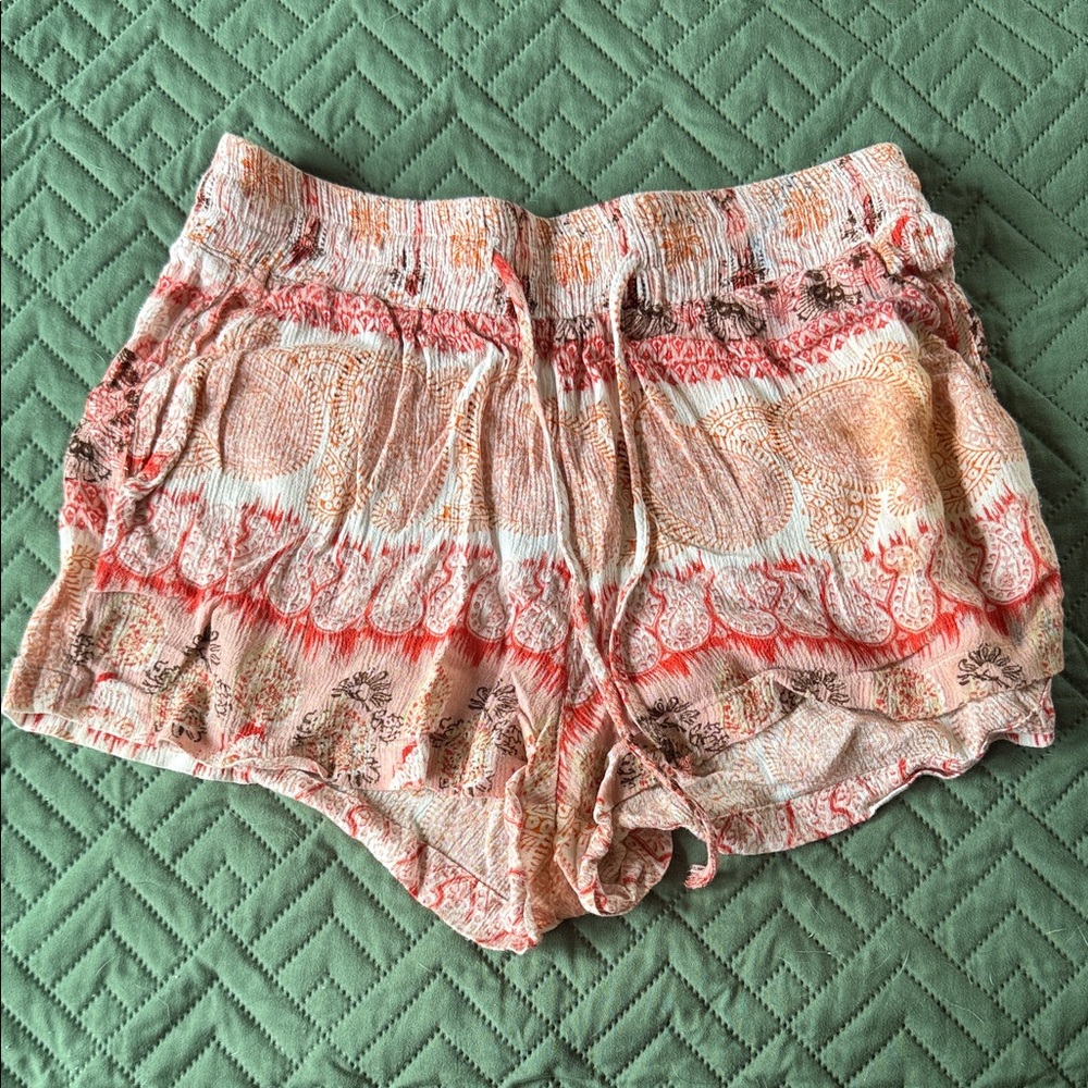 Boho High Waist Shorts in Red and Cream
